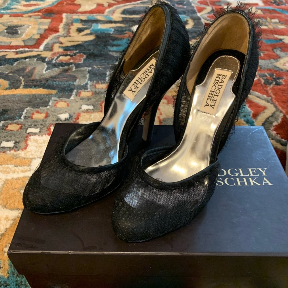 Badgley Mischka black heels